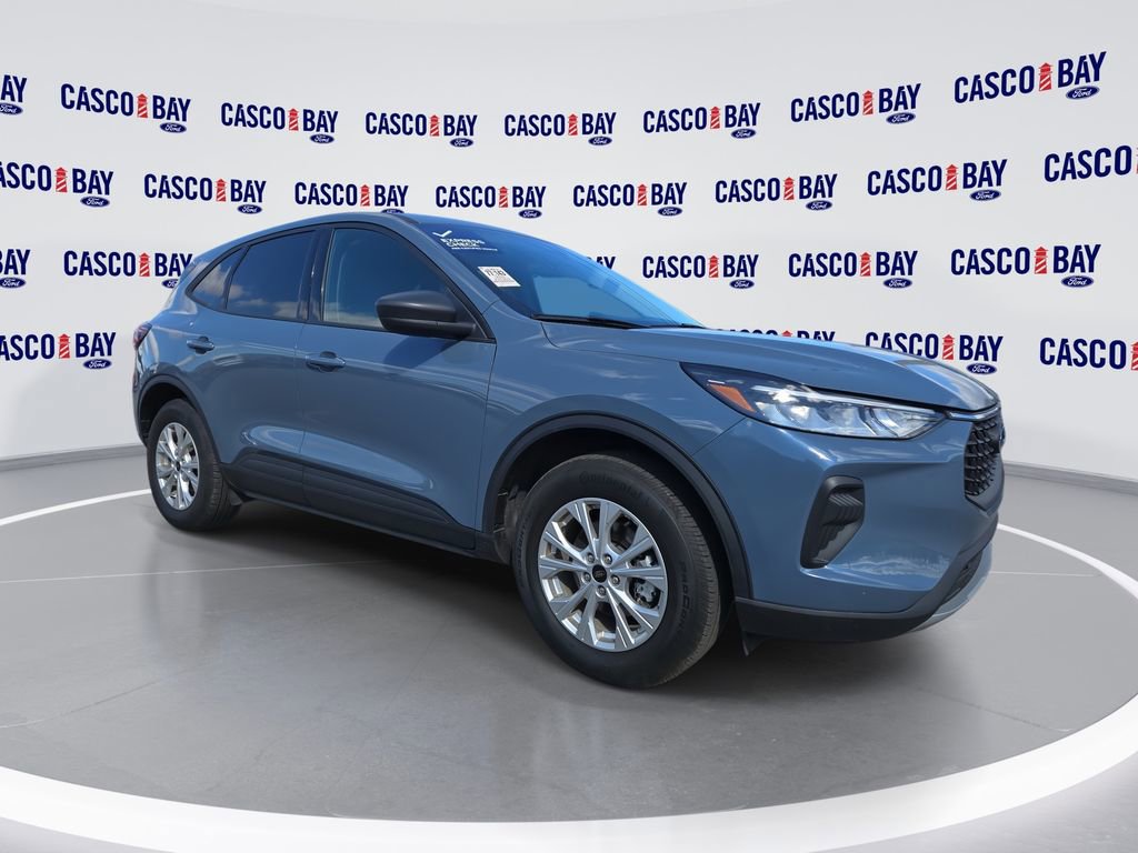 Certified 2025 Ford Escape Active w/ Tech Pack #1 AWD/4WD image 1