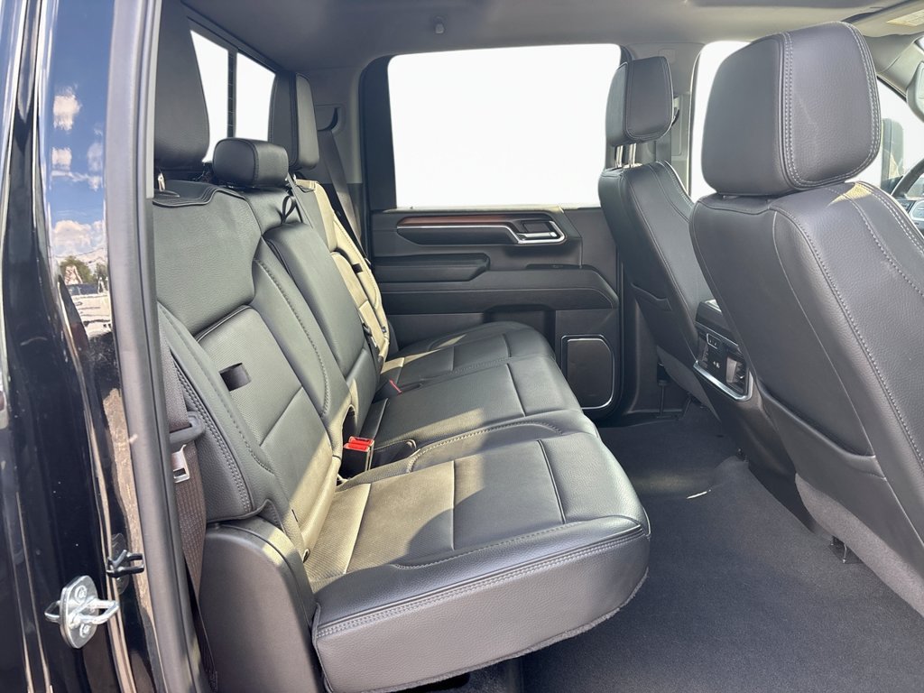 Used 2024 GMC Sierra 2500 Denali w/ Denali Reserve Package AWD/4WD image 16