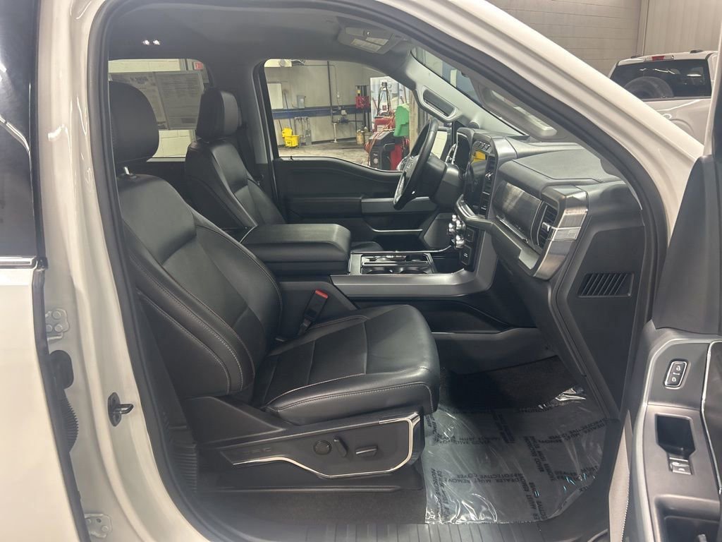 Certified 2023 Ford F150 Lariat w/ FX4 Off-Road Package AWD/4WD image 10
