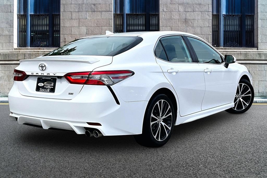 Used 2019 Toyota Camry SE FWD image 11