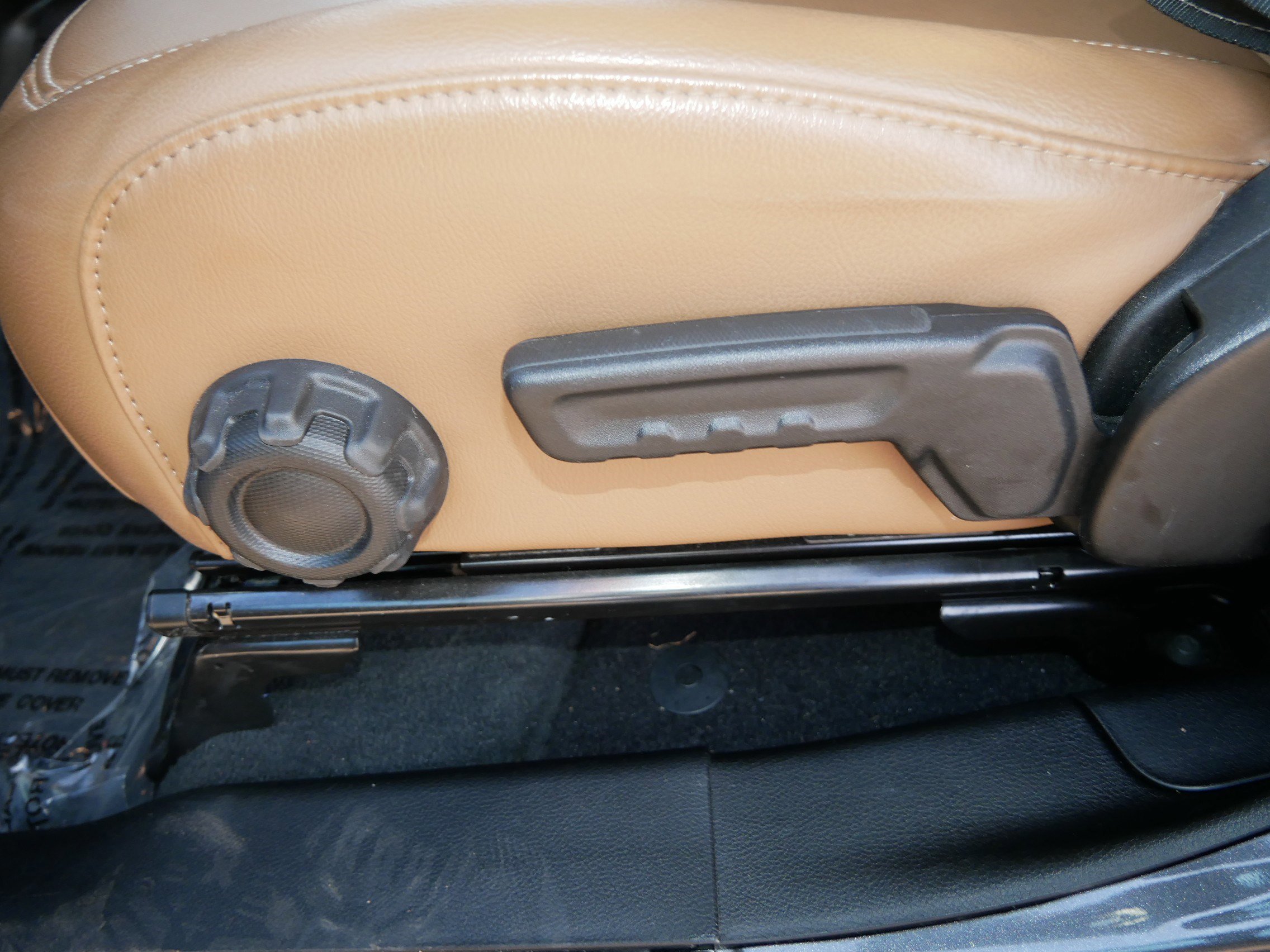 Used 2023 Jeep Wrangler Unlimited Rubicon 4xe w/ Safety Group image 19