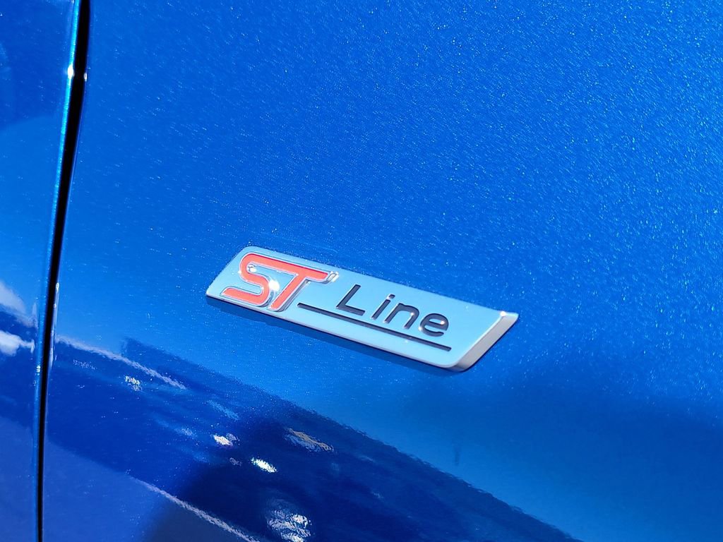 Certified 2023 Ford Escape ST-Line w/ Tech Pack #1 image 6