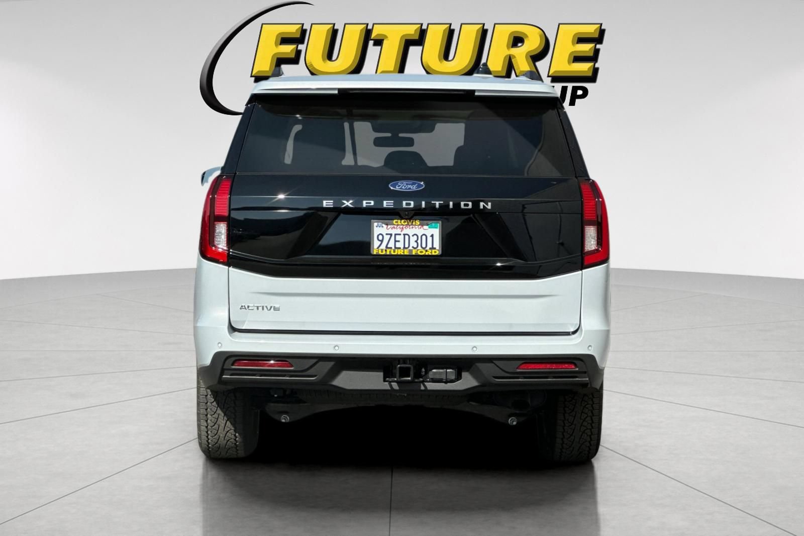 Certified 2026 Ford Expedition Active AWD/4WD image 4