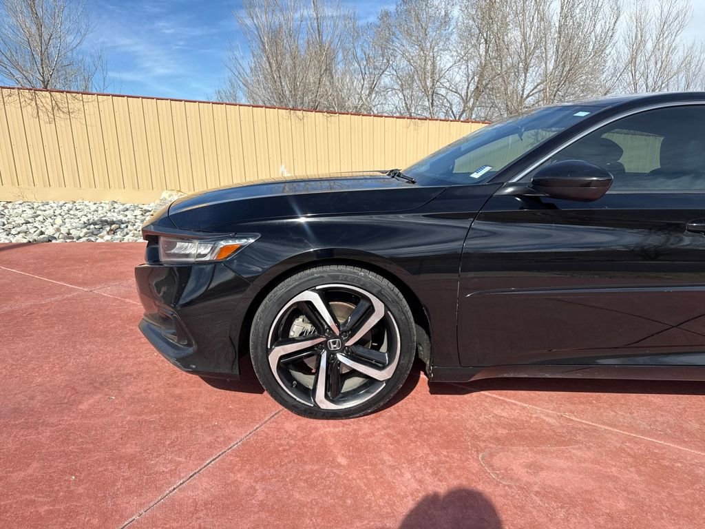 Used 2022 Honda Accord Sport image 2