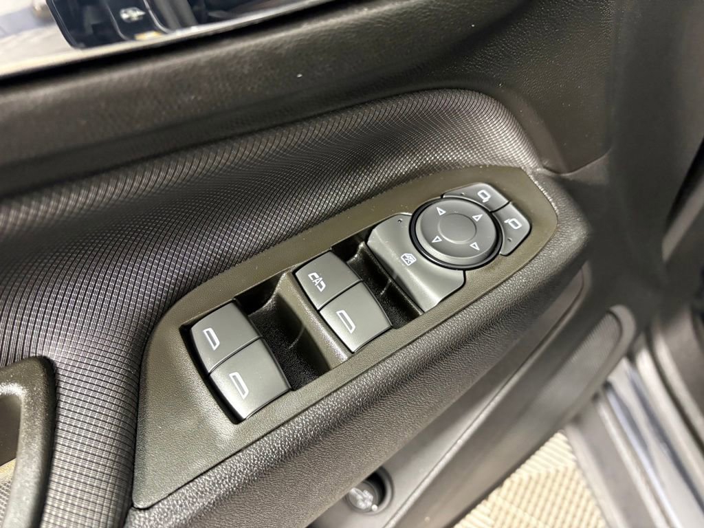 Used 2022 Chevrolet Equinox RS w/ RS Leather Package image 11