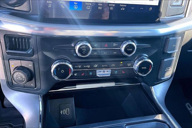 Certified 2025 Ford F150 Lariat w/ FX4 Off-Road Package image 19