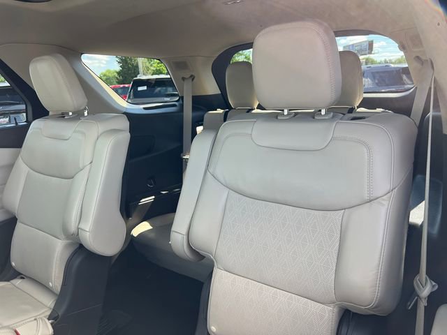 Certified 2023 Ford Explorer Platinum w/ Technology Package AWD/4WD image 27