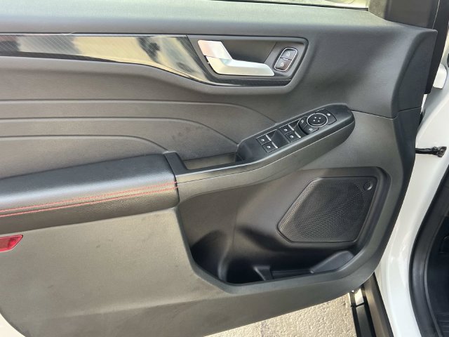 Certified 2023 Ford Escape ST-Line AWD/4WD image 16
