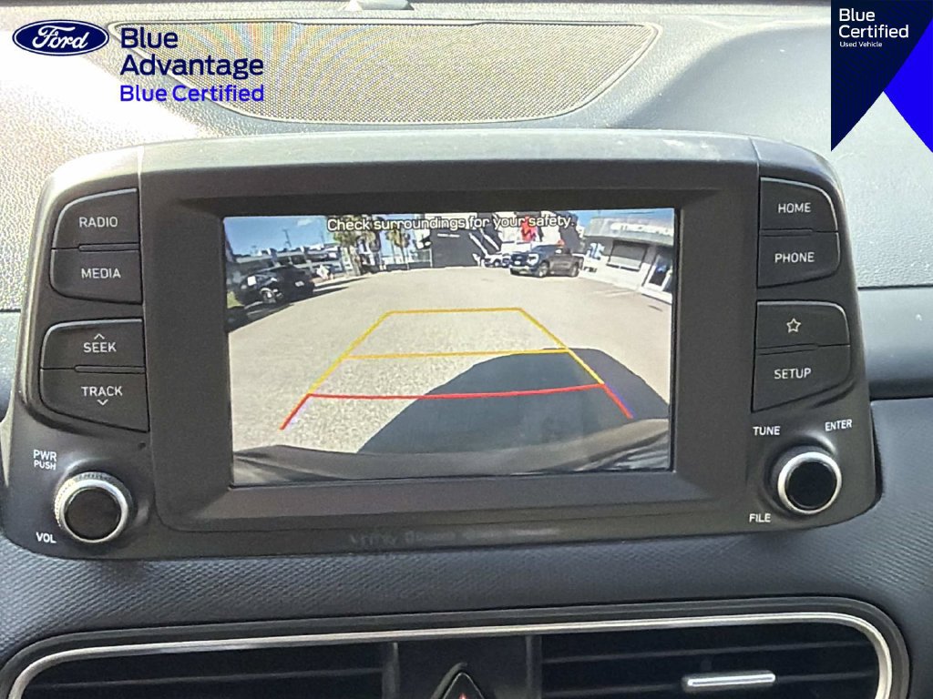 Used 2021 Hyundai Kona Limited w/ Cargo Package FWD image 28