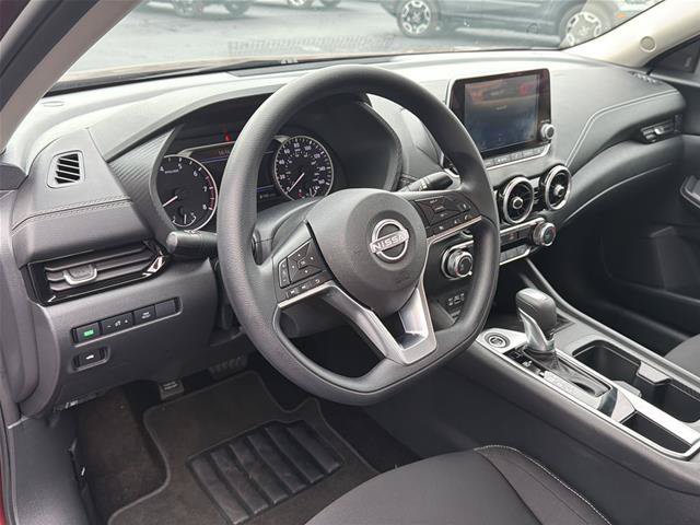 Used 2025 Nissan Sentra SV w/ Trunk Package FWD image 15