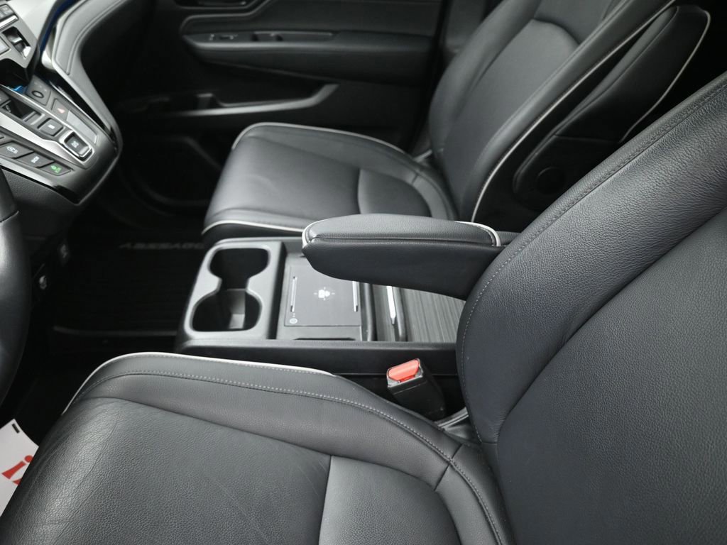 Used 2025 Honda Odyssey Touring image 24