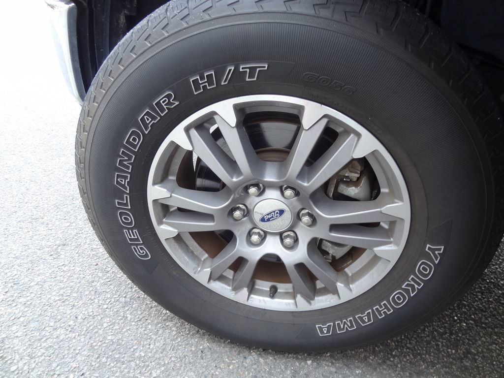 Certified 2019 Ford F150 Lariat AWD/4WD image 35