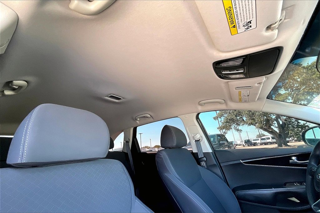 Used 2018 Kia Sorento LX image 28