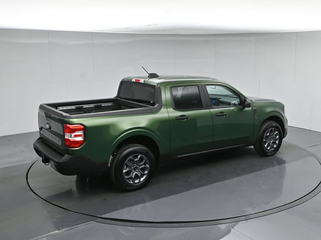 Certified 2025 Ford Maverick XLT FWD image 42