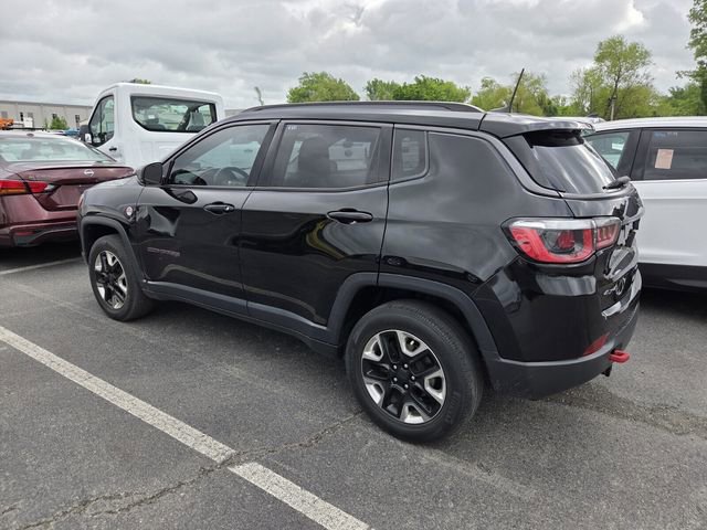 Used 2018 Jeep Compass Trailhawk w/ Leather Interior Group AWD/4WD image 9