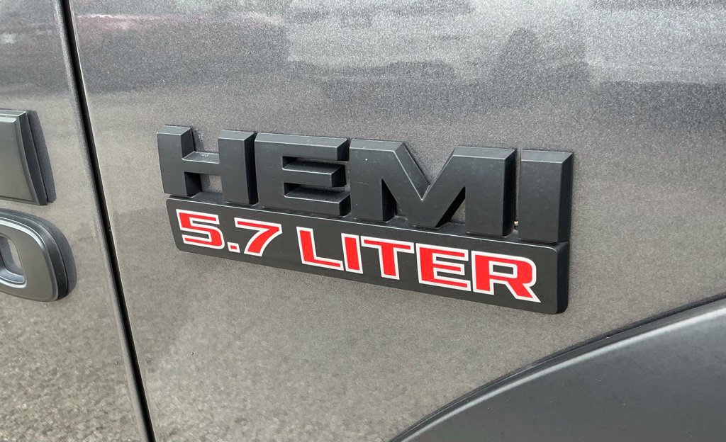 Used 2018 RAM 1500 Rebel w/ Luxury Group RWD image 16