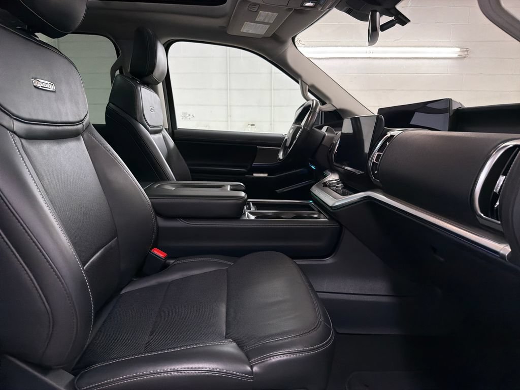 Certified 2025 Ford Expedition Max Platinum AWD/4WD image 32
