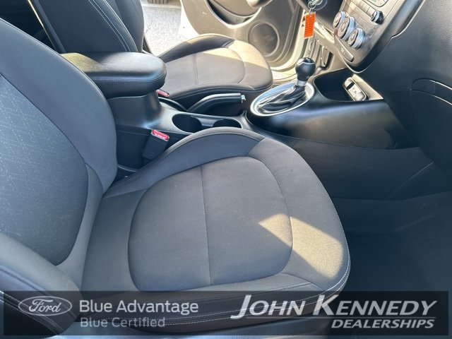 Used 2017 Kia Soul image 27