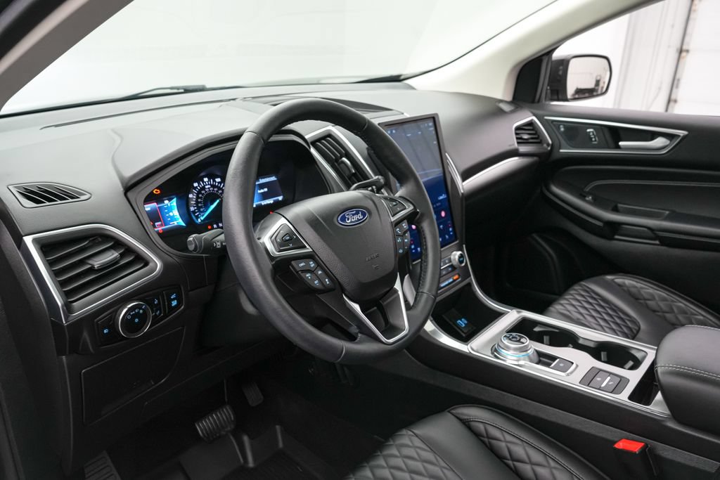 Certified 2024 Ford Edge Titanium w/ Equipment Group 301A AWD/4WD image 12