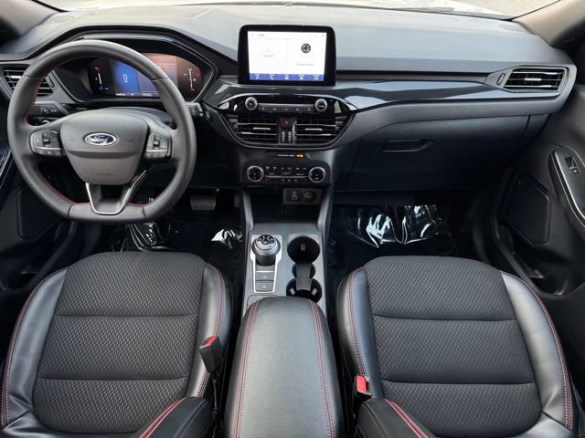 Certified 2025 Ford Escape ST-Line Select AWD/4WD image 14