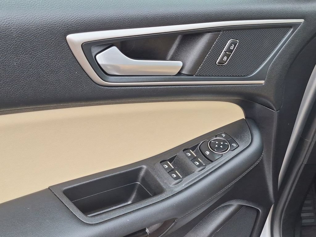 Certified 2021 Ford Edge SEL AWD/4WD image 10