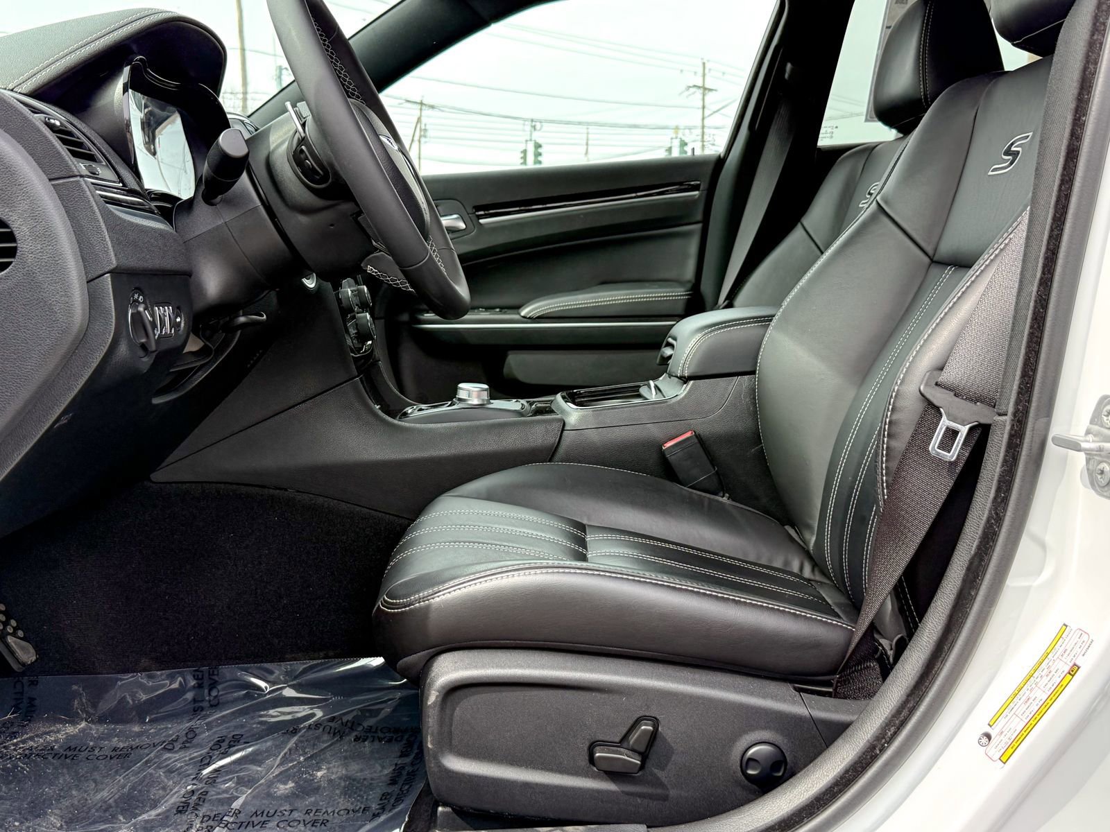 Used 2022 Chrysler 300 S image 14