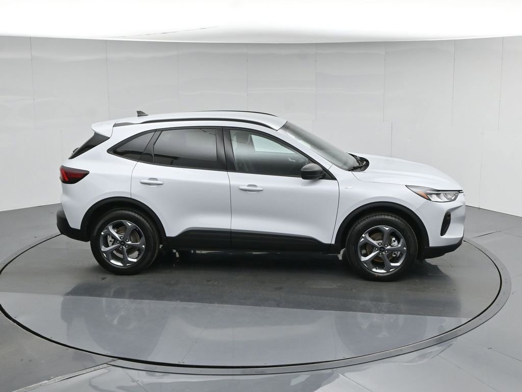 Certified 2025 Ford Escape ST-Line AWD/4WD image 56
