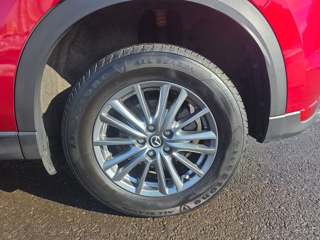 Used 2017 MAZDA CX-5 Touring image 12