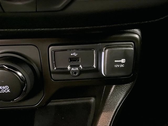 Used 2021 Jeep Renegade Latitude w/ Convenience Group AWD/4WD image 31