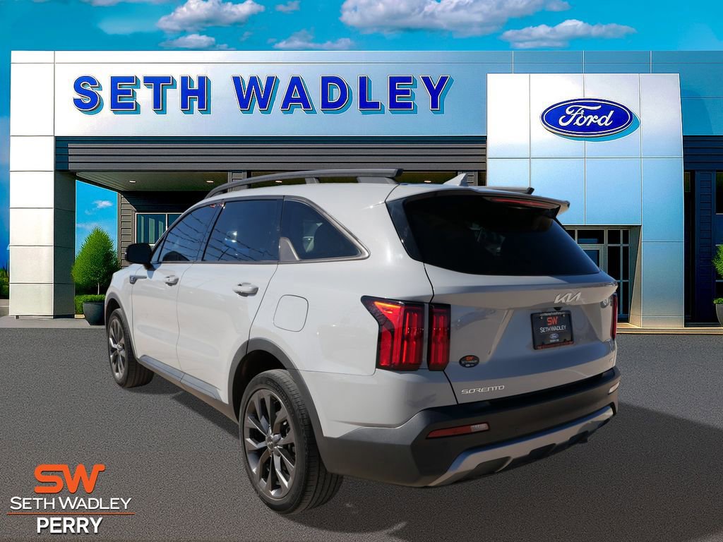 Used 2023 Kia Sorento SX Prestige image 3
