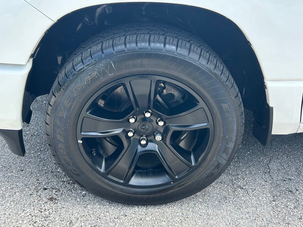 Used 2021 RAM 1500 Big Horn RWD image 19