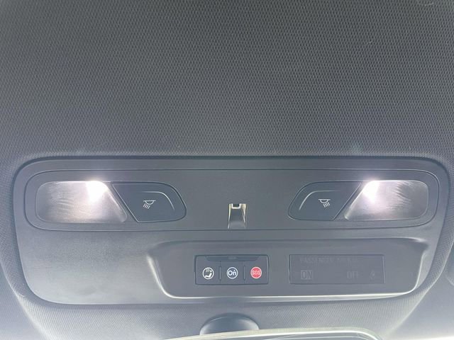 Used 2021 Chevrolet Camaro LT image 26