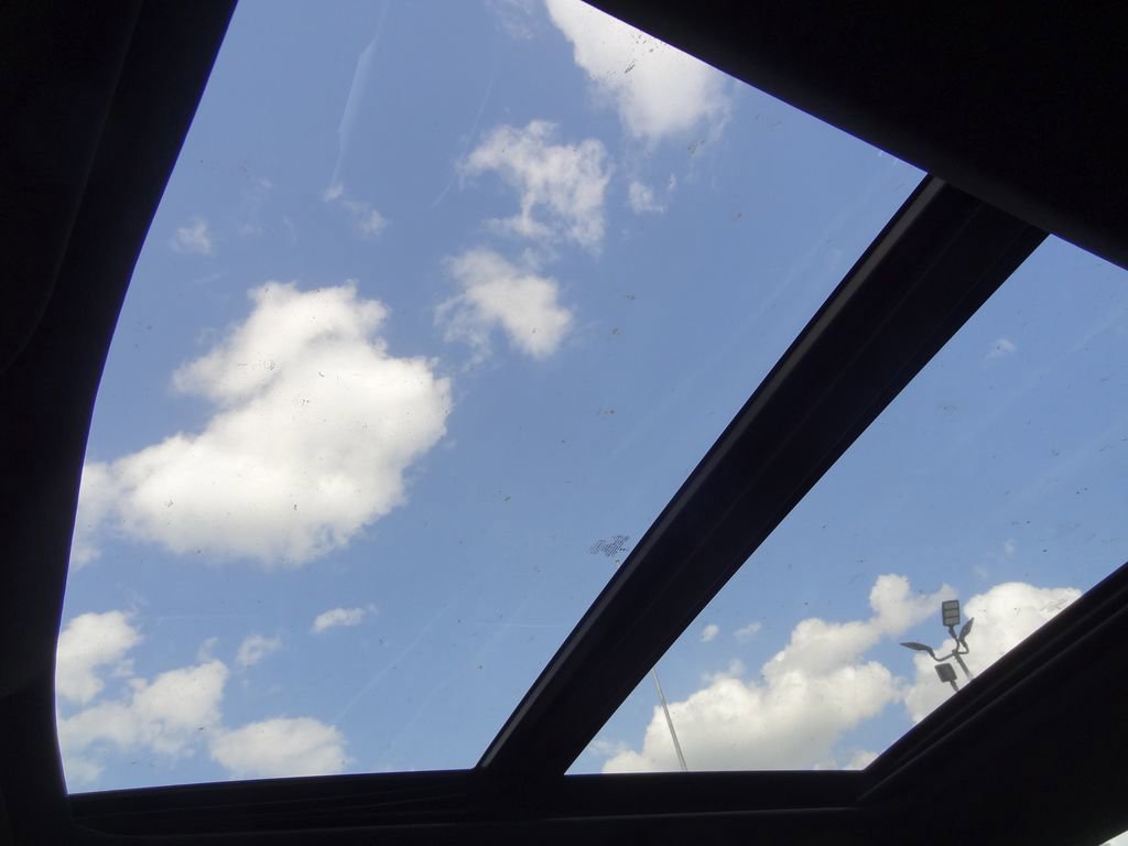 Certified 2023 Ford F150 Platinum w/ Equipment Group 701A High image 11