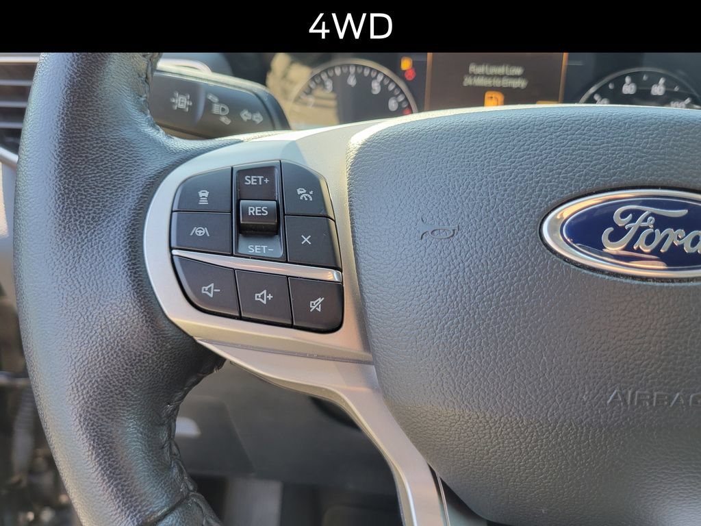 Certified 2022 Ford Explorer XLT w/ Equipment Group 202A AWD/4WD image 24
