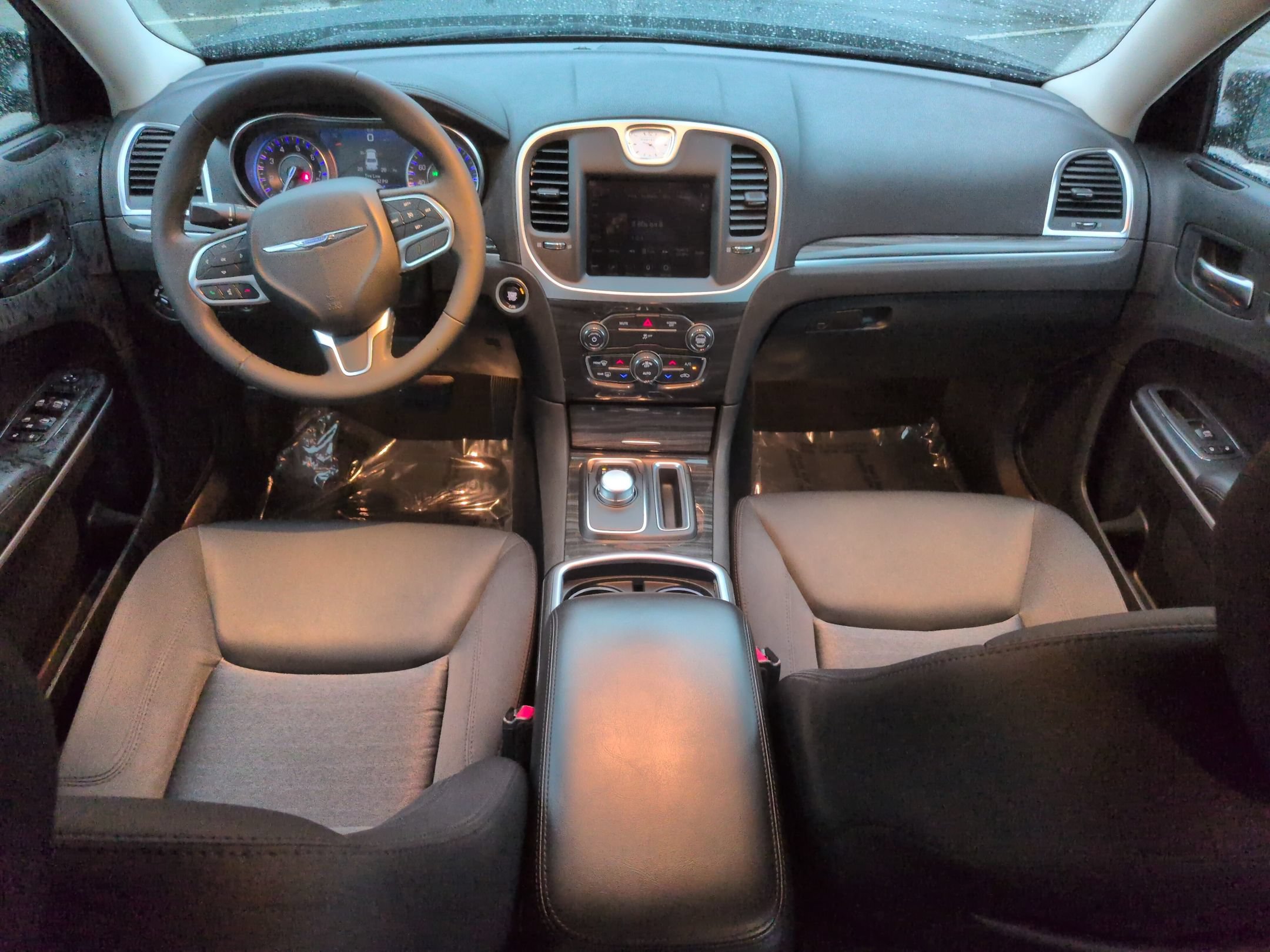 Used 2022 Chrysler 300 Touring w/ Sport Appearance Package RWD image 30