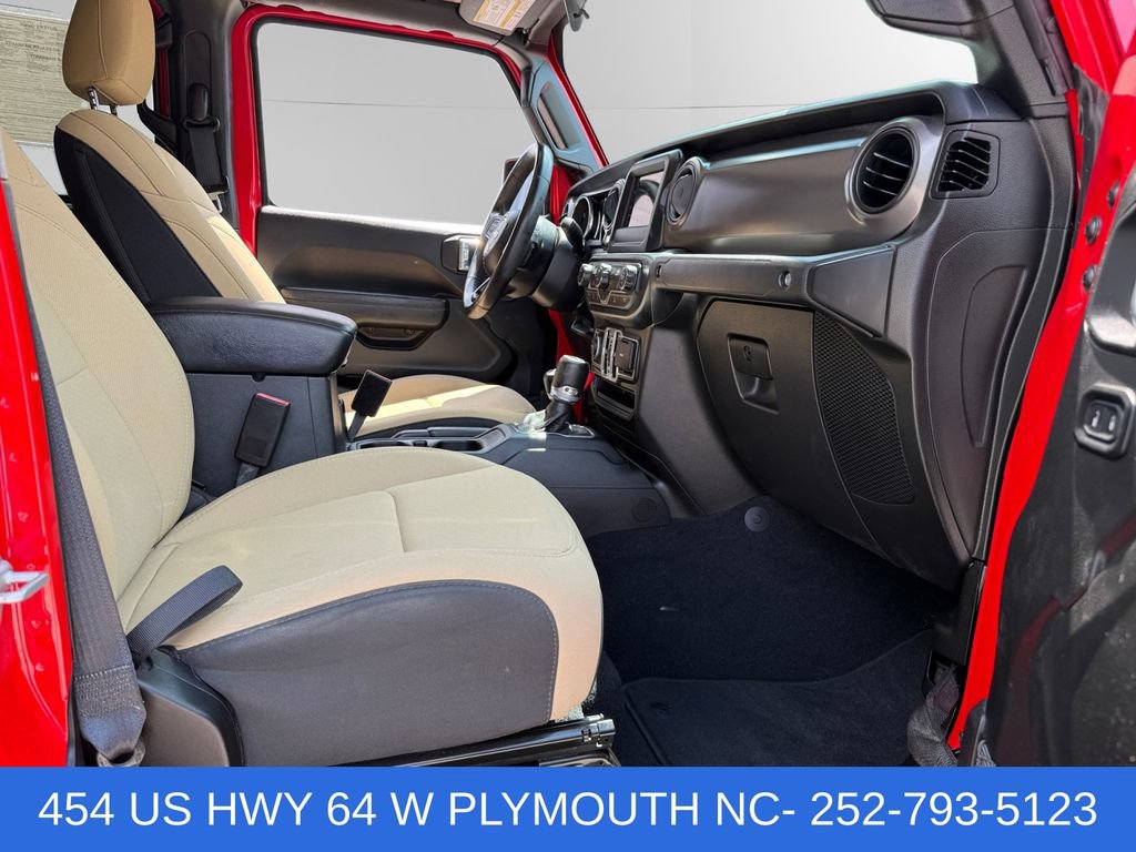 Used 2022 Jeep Gladiator Sport AWD/4WD image 15