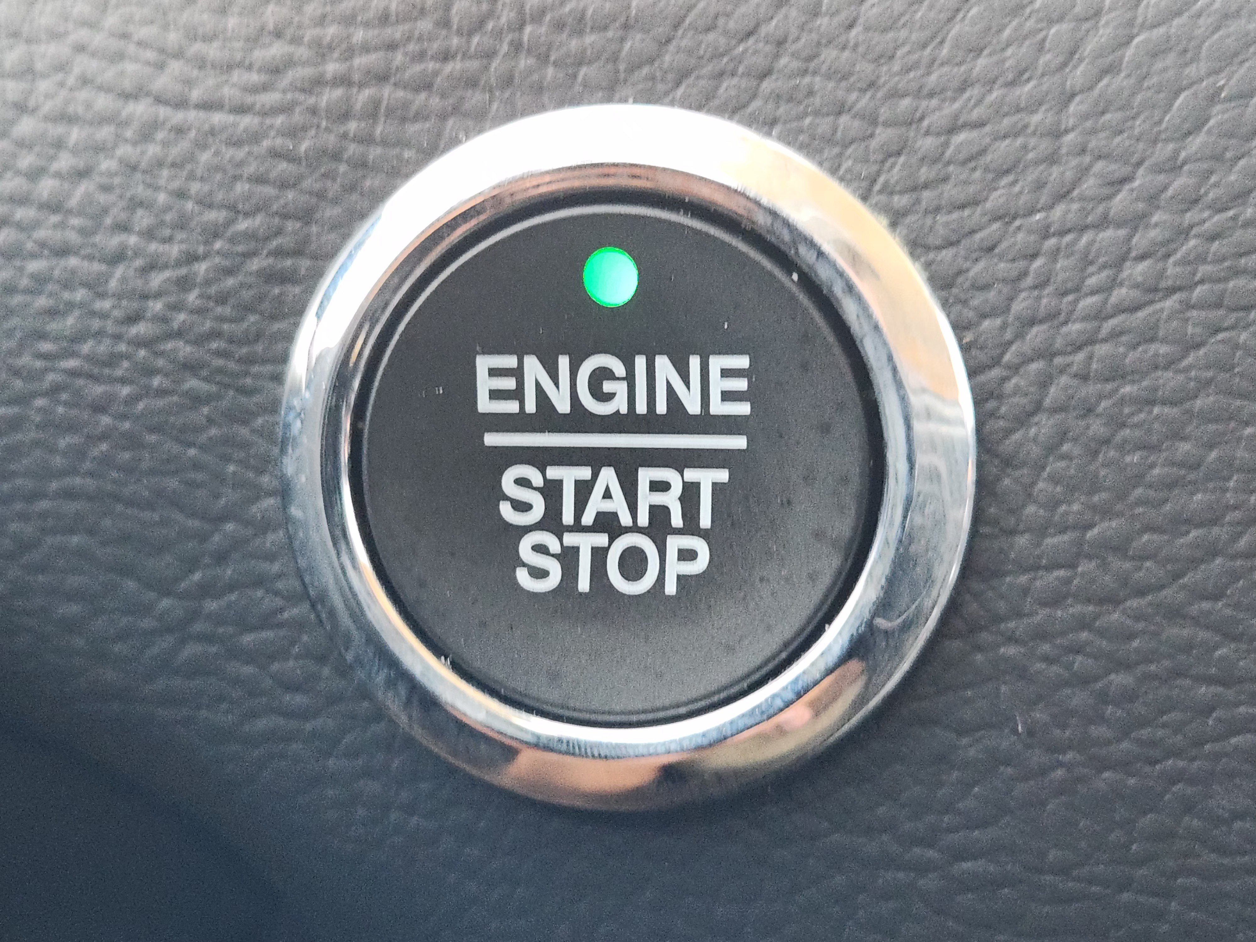 Certified 2018 Ford Edge SEL w/ Equipment Group 201A FWD image 22