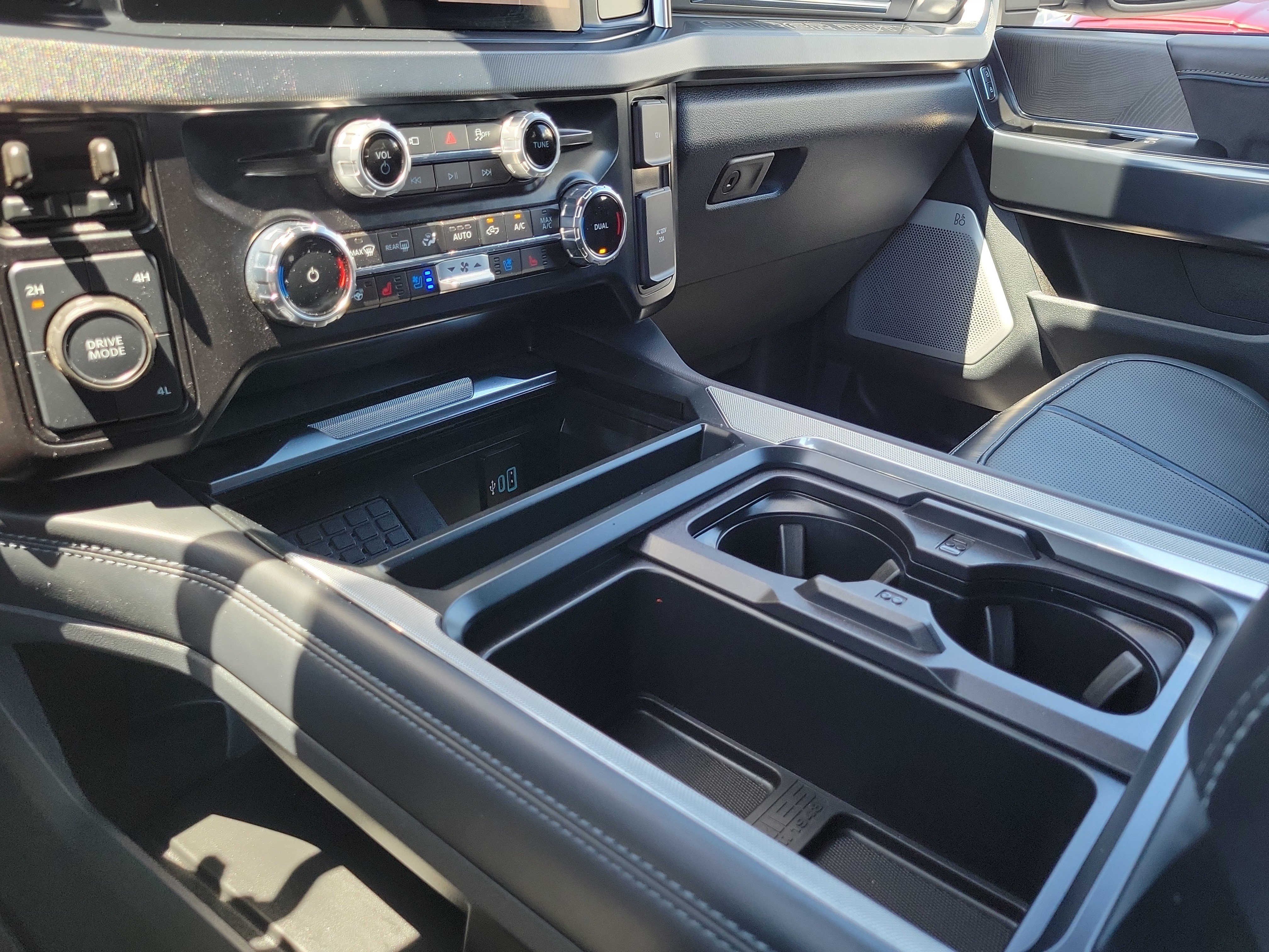 Certified 2025 Ford F250 Platinum AWD/4WD image 26