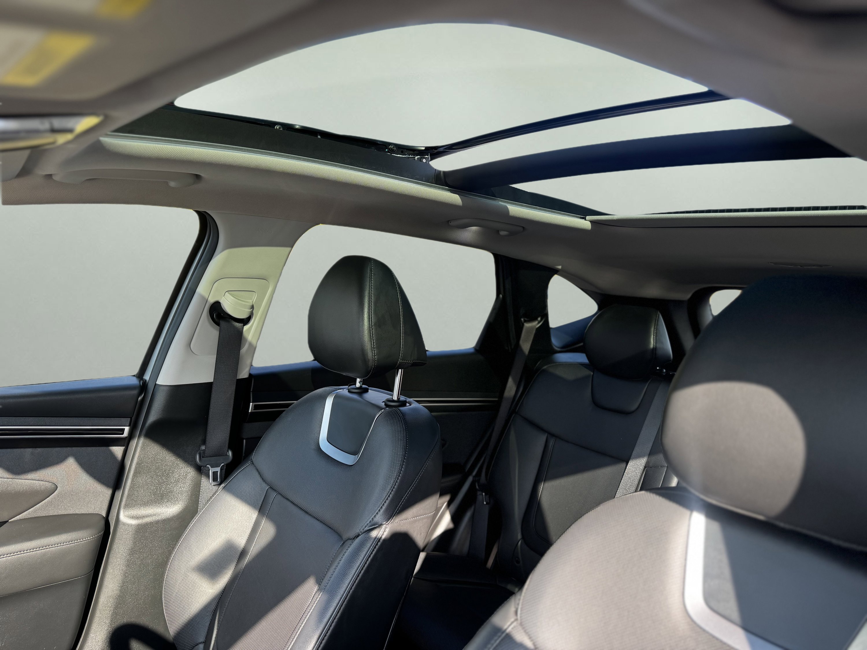 Used 2023 Hyundai Tucson Limited image 12