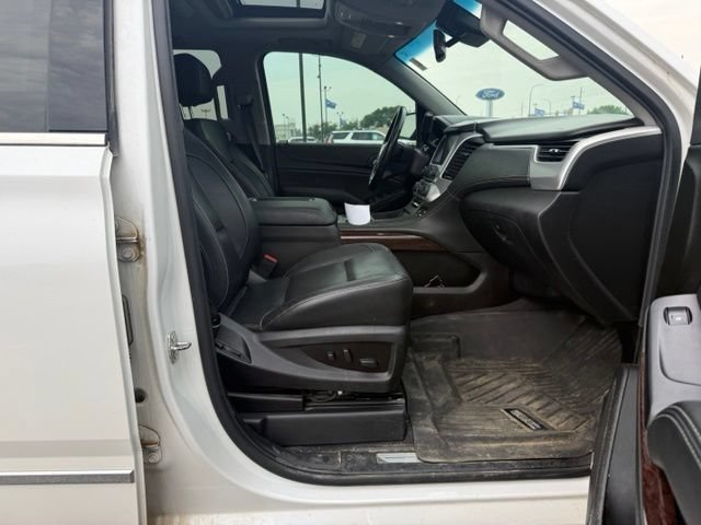 Used 2019 GMC Yukon XL SLT w/ Premium Edition AWD/4WD image 14