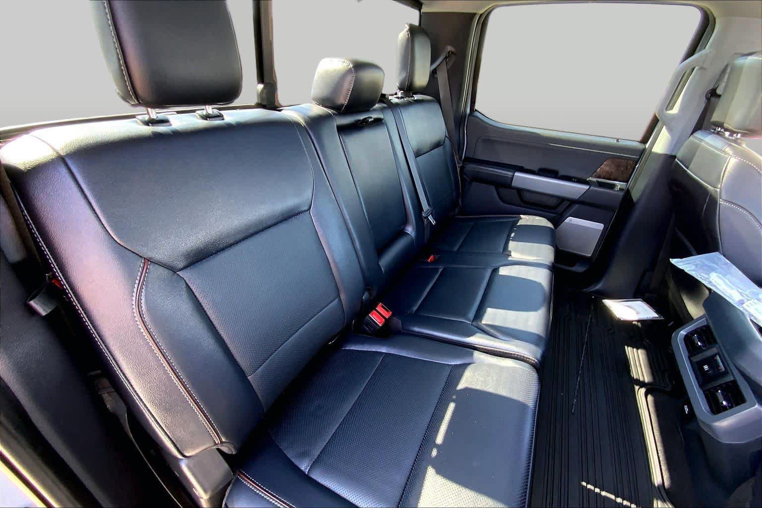 Certified 2024 Ford F250 4x4 Crew Cab Super Duty image 18