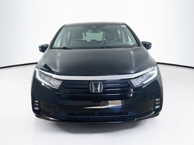 Used 2023 Honda Odyssey Touring image 2