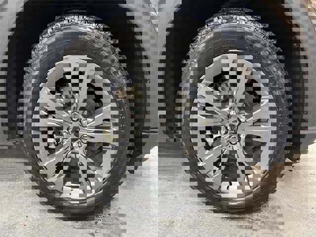 Certified 2022 Ford Explorer XLT w/ Equipment Group 202A image 2