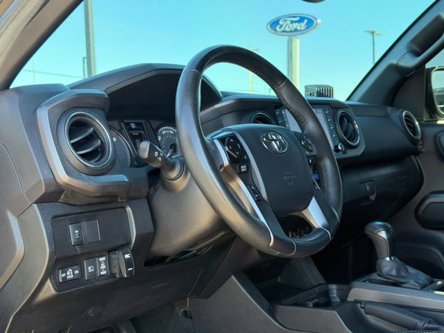 Used 2023 Toyota Tacoma TRD Off-Road AWD/4WD image 21
