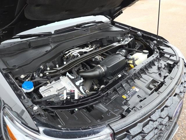 Certified 2025 Ford Explorer ST image 17