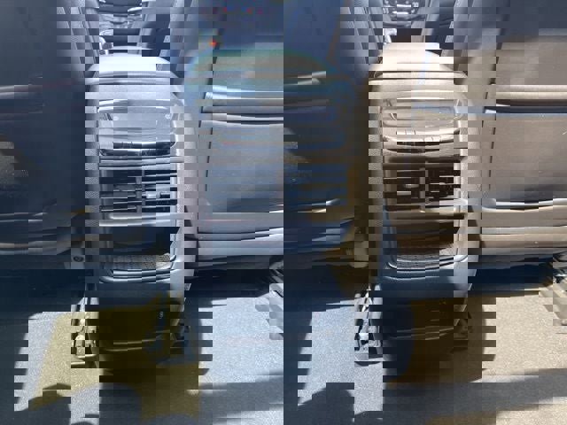 Used 2019 Cadillac XT5 Premium Luxury AWD/4WD image 16