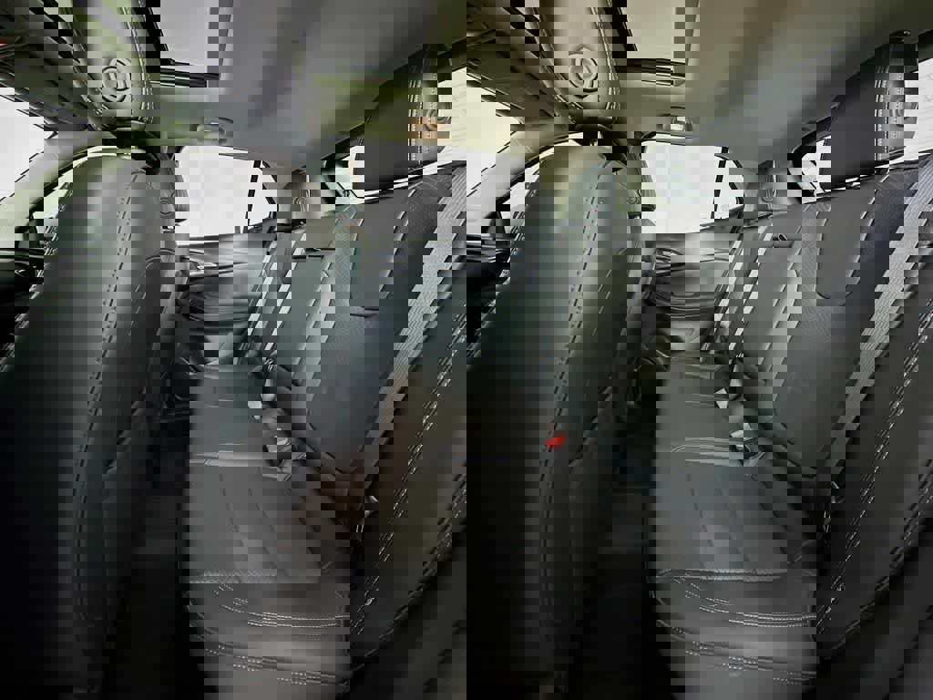 Used 2022 Buick Encore GX Essence w/ Experience Buick Package image 13