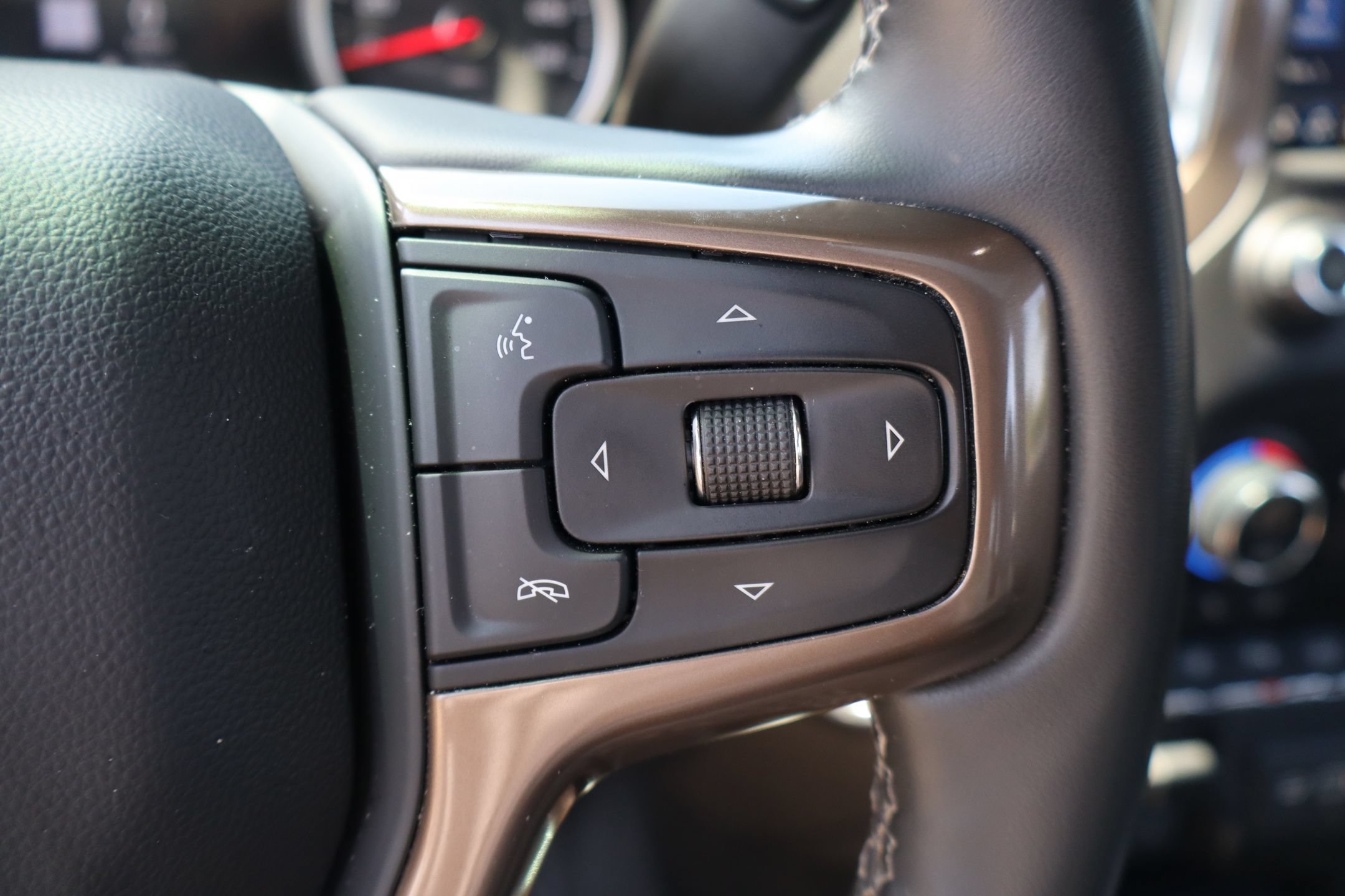 Used 2023 Chevrolet Silverado 3500 High Country AWD/4WD image 17