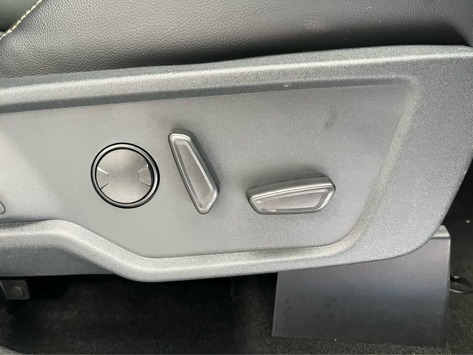 Certified 2025 Ford Bronco Badlands AWD/4WD image 41
