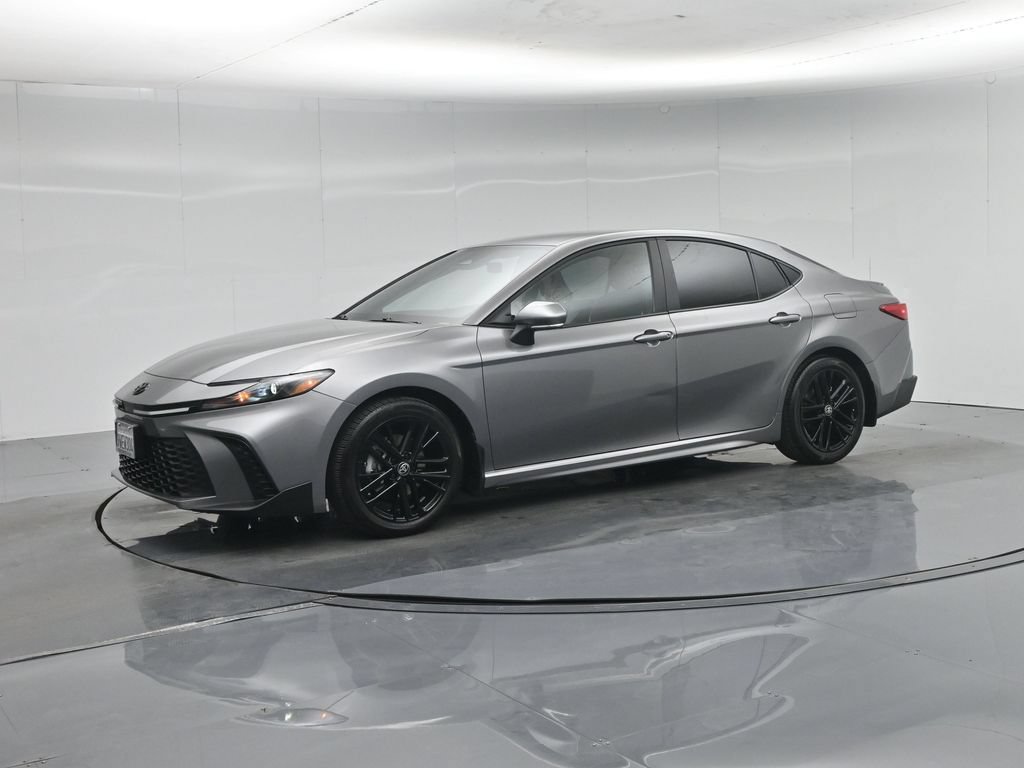 Used 2025 Toyota Camry SE FWD image 28